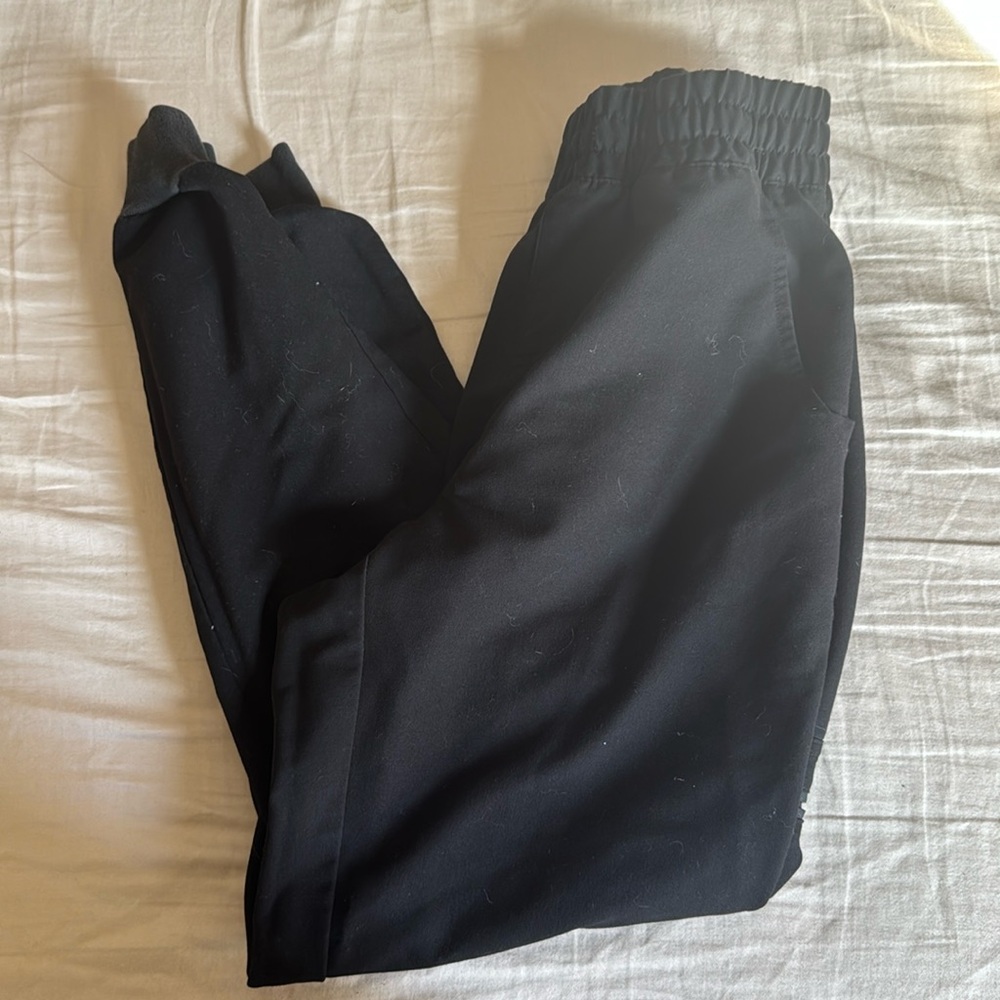 Figs scrubs lightly worn but missing the draw string